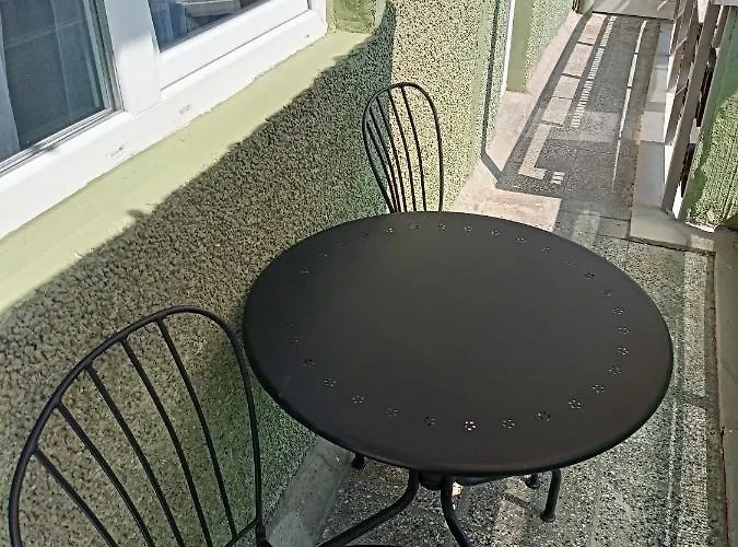 Welcome To Daisy Sunny Place! וארנה