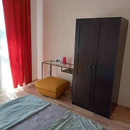 Welcome To Daisy Sunny Place!